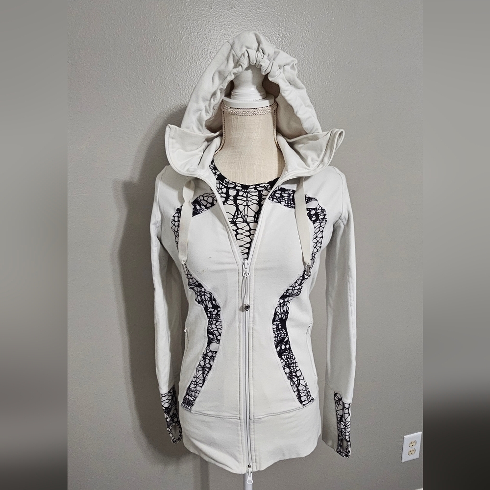 lululemon athletica White and Black Patterned Jacket